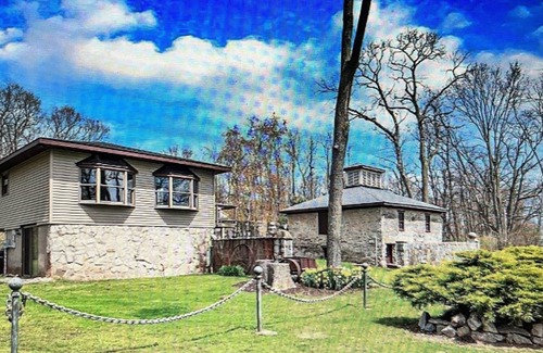Put-in-Bay Cottage | Cozy lake front cottage(s) with private dock and beach