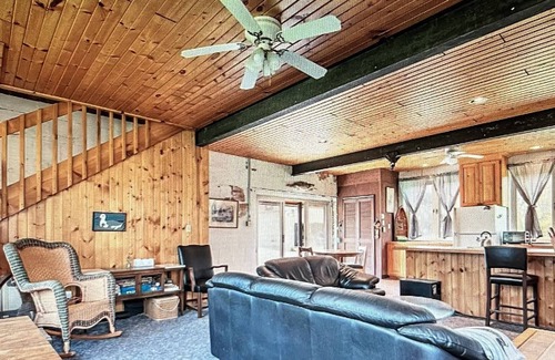 Put-in-Bay Cottage | Cozy lake front cottage(s) with private dock and beach