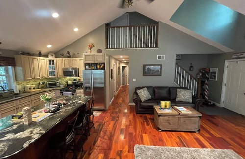 Nesquehoning House | Cozy Lake Hauto Family Retreat, 3 Bedroom + Loft, Close to Jim Thorpe