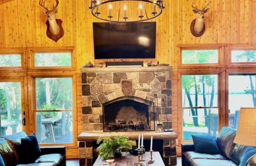 Kincheloe House | Cozy Lake Home Located on Marquette Island Surrounded by Water Beautiful Sunsets