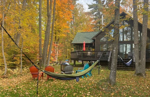 Spooner Cabin | Cozy Lakefront Chalet: Where Memories Are Made