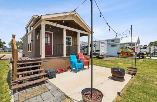 Kerens House | Cozy Lakefront Cottage on Richland-Chambers