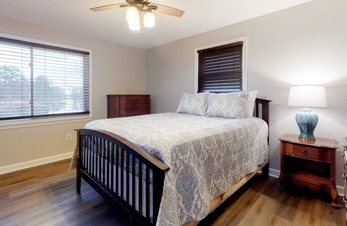 Leesville House | Cozy lakefront getaway with private dock & boat ramp + central AC, hot tub, WiFi