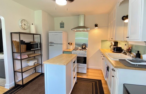Aitkin House | Cozy Lakefront Getaway on Long Lake