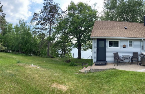 Aitkin House | Cozy Lakefront Getaway on Long Lake