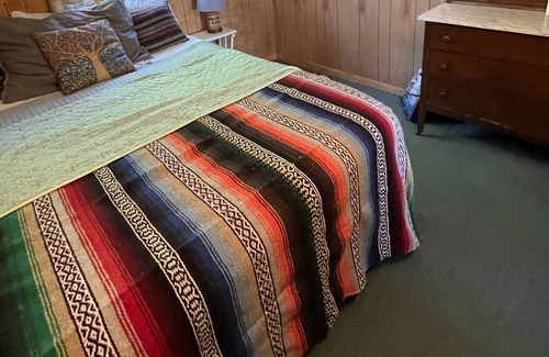 Hayward Cabin | Cozy Lakefront Log Cabin in beautiful Hayward Wisconsin