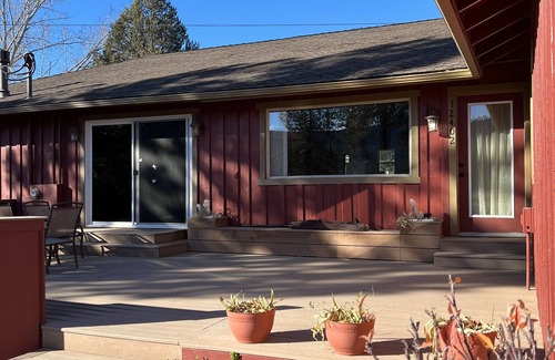 Prineville House | Cozy Lakeshore Family retreat, deck with propane grill spacious rustic home.