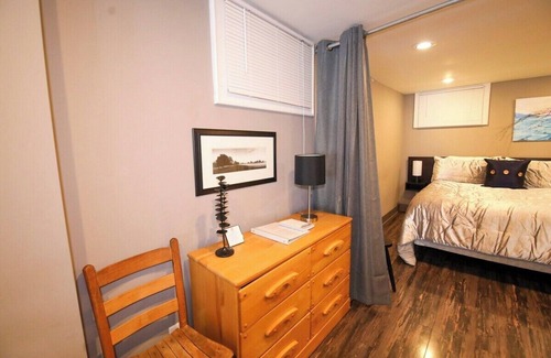 Schroon Lake Apartment | Cozy Lakeside Apartment - 5 Min Walk to Downtown!