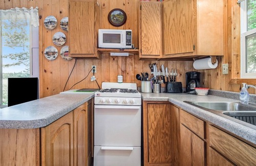 Birchwood Cabin | Cozy Lakeside Northwoods Retreat in a Quiet Setting