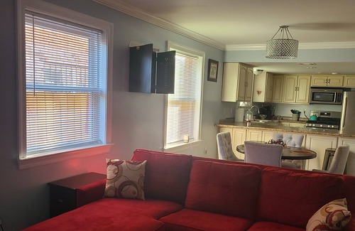 Lakeview House | Cozy, Lakeview area property with relaxing balcony view of park