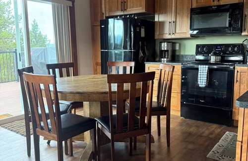Georgetown Ski Chalet | Cozy Lakeview Cabin – Perfect for Ski Trips & Montana Getaways