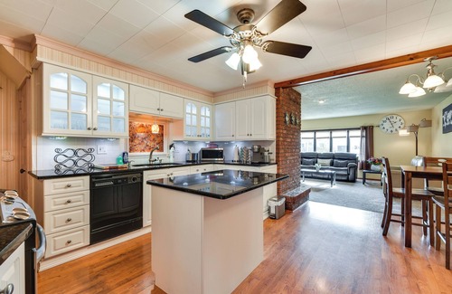 Lewiston Cottage | Cozy Lewiston Home < 10 Mi to Niagara Falls!
