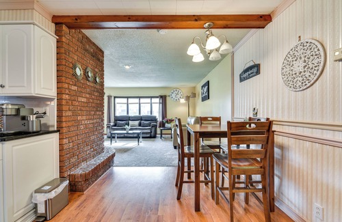 Lewiston Cottage | Cozy Lewiston Home < 10 Mi to Niagara Falls!