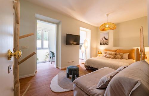 Merces Apartment | Cozy Lisbon Flat with Terrace