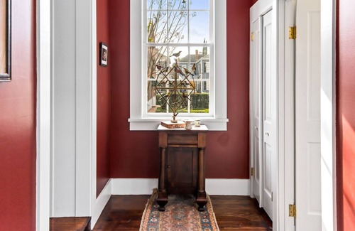 Natchez House | Cozy " Little Brick" house, located downtown. Unique & walkable to everything!
