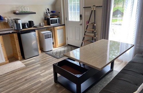Campbellford Apartment | Cozy little cottage with big memories