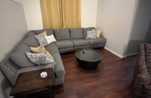 Spirit Lake Cottage | Cozy little home is a quiet neighborhood.