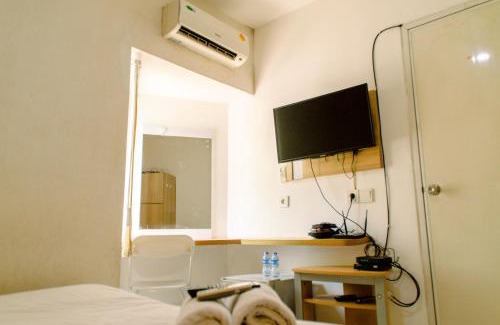 Tangerang Apartment | Cozy Living Studio Apartment No Kitchen Aeropolis Residence By Travelio