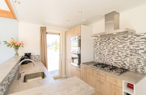 Hollum House | Cozy Lodge by Hollum