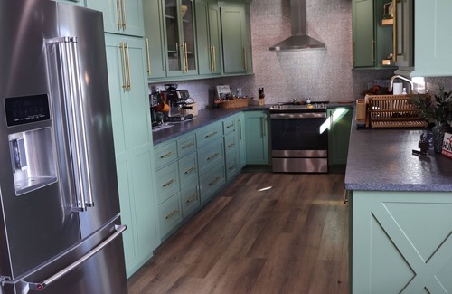 Jenkins House | Cozy lodge in Ozark Mountains on Mountain Creek Ranch. 20 min to Table Rock Lake