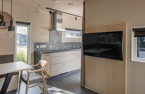 Kamperland House | Cozy Lodge Near the Beach