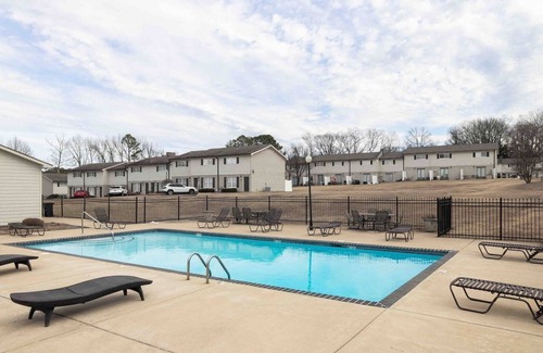 Oxford Condo | Cozy Loft | 1 Mile-Campus | Central