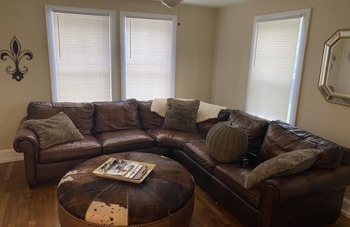 Bossier City Apartment | Cozy Loft Apartment.Safe quiet area. Great for singles or couplen