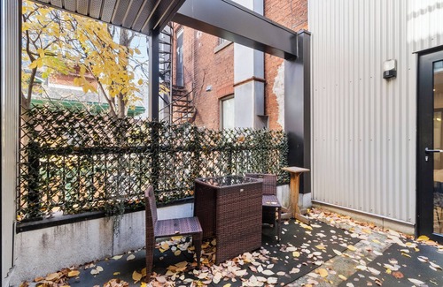 Downtown Montreal Apartment | Cozy Loft Downtown Montreal