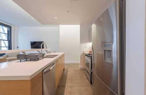 Historic Core Apartment | Cozy Loft in Downtown LA