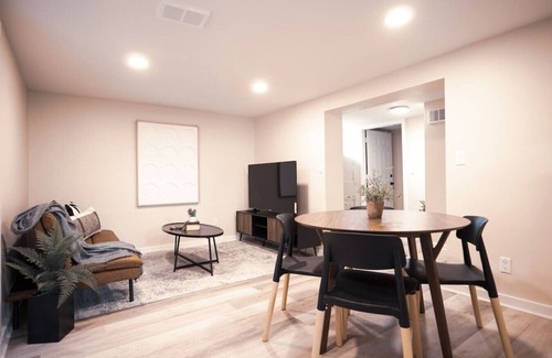 Taylor Apartment | Cozy Loft in Taylor Michigan minutes from DTW