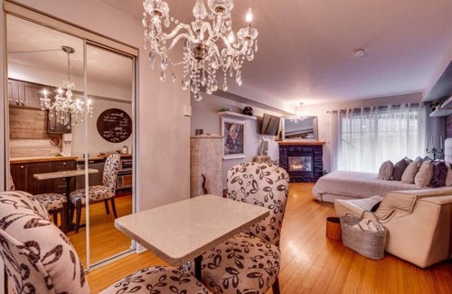 Piedmont Apartment | Cozy Loft in the Heart of St-Sauveur Village!