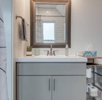 Historic Waverly Apartment | Cozy Loft - Steps to 12th South and Belmont