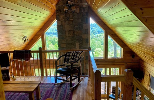 Schroon Lake Cabin | Cozy Log Cabin with Lake Views - Pet Friendly!