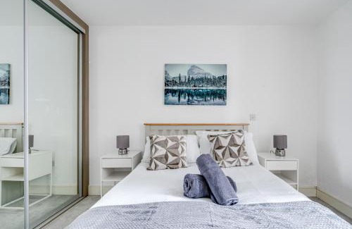 St. Mary's Park Apartment | Cozy London Apartment with 2 Bedrooms
