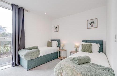 St. Mary's Park Apartment | Cozy London Apartment with 2 Bedrooms