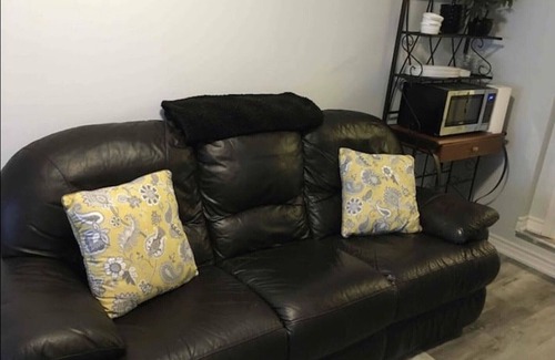 Barrie House | Cozy Lower Unit Barrie
