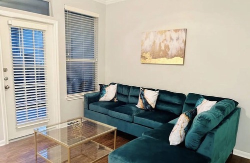 Atascocita Apartment | Cozy & Luxurious 2BR/2BA Apt, Resort-Style!