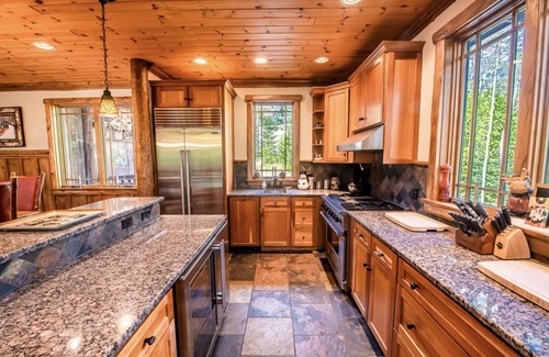 Lake Placid House | Cozy & Luxurious Adirondack Home to create many Lake Placid memories!