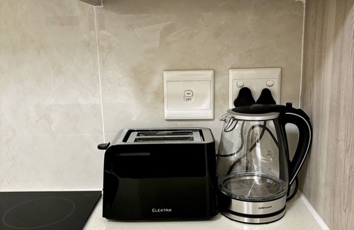 Greater Johannesburg Metropolitan Area Condo | Cozy, Luxurious Apartment With Infinitypool