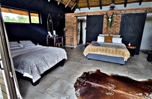 Nelspruit Ski Chalet | Cozy Luxury Bush Chalet in amazing Nelspruit, Lowveld