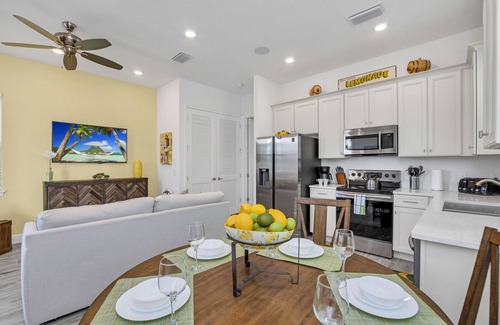 West Kissimmee Cottage | Cozy Margaritaville Cottage, Near Disney + Universal!