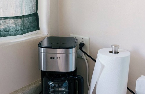 Mira Mesa Apartment | Cozy Mira Mesa Guest Unit w Private Entrance, Kitchenette & Bath