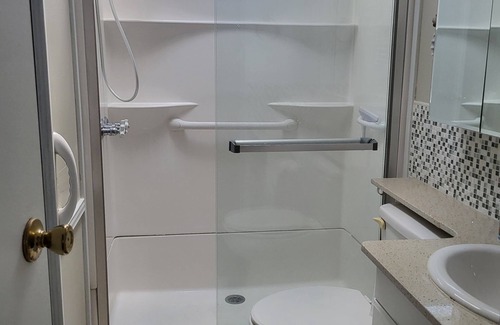 Braden River House | Cozy mobile home in charming Sarasota with fitness room, WiFi