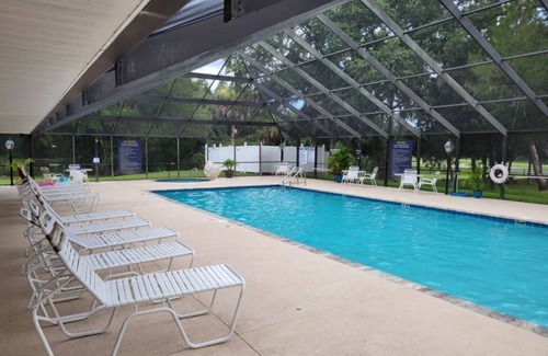 Crystal River House | Cozy mobile home in charming Crystal River with WiFi and AC