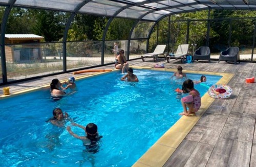 Le Fouilloux House | Cozy mobile home with terrace for 4 people