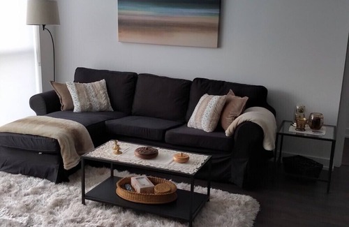 Innisfil Condo | Cozy, Modern 2-Bedroom Apartment at Friday Harbour Resort