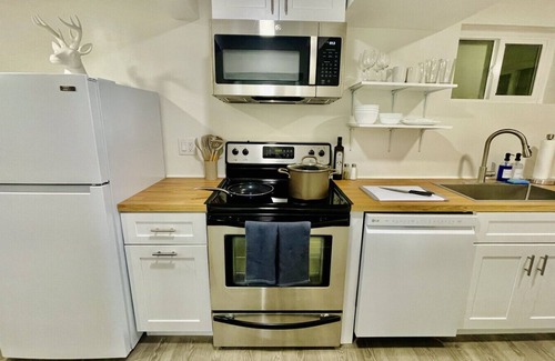 South Salt Lake House | Cozy Modern 2BR in Millcreek - 10 Min to SLC & Mountains