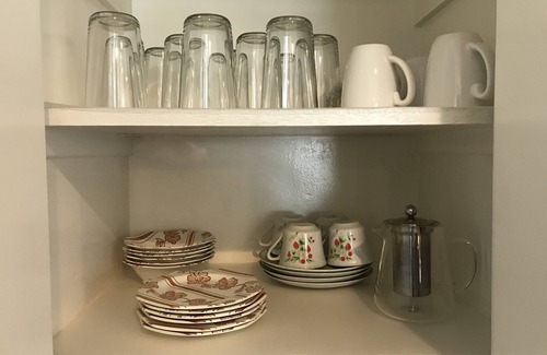 North Central House | Cozy Modern 3B/1B entire house w A/C in San Mateo, California. No pet/smoke