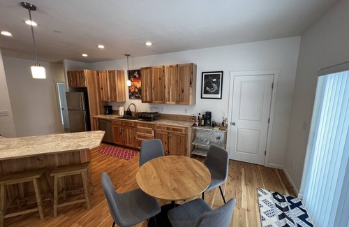 Mount Shasta House | Cozy modern 3bd/2ba home centrally located in the mountains