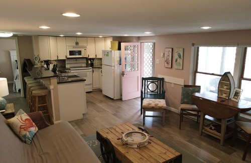 Sea Isle City Apartment | COZY MODERN & AFFORDABLE 1st floor SIC apartment ONE BLOCK from beach
